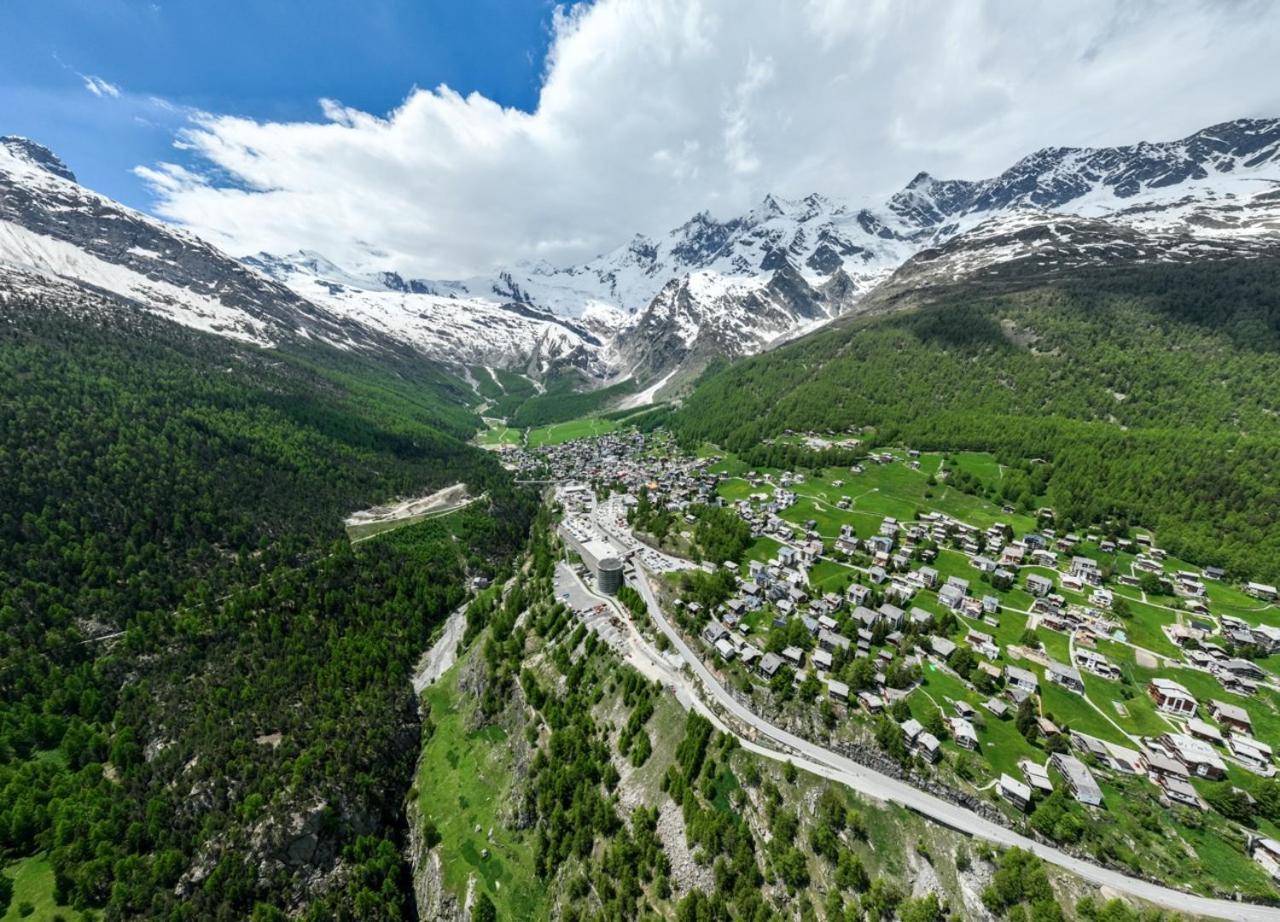 Helles, Chalet-Stil Apartment Mit Allalinblick Saas-Fee Bagian luar foto